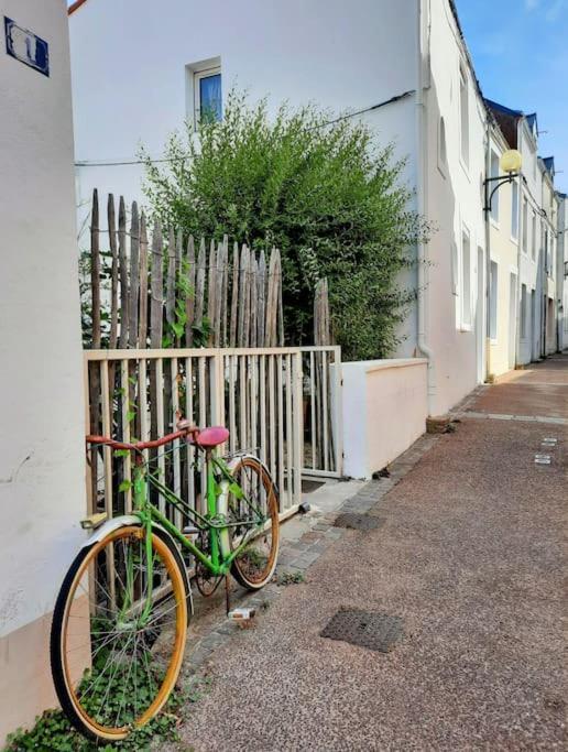 Le Studio D'En O, Au Coeur De La Haute Ville De Pornic. Εξωτερικό φωτογραφία